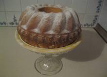 Obersgugelhupf mit kandierten Orangen Obersgugelhupf mit kandierten Orangen