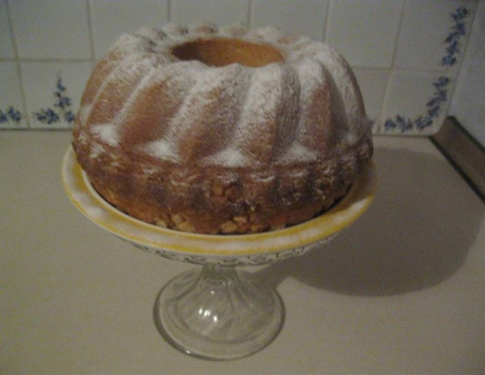 Obersgugelhupf mit kandierten Orangen Obersgugelhupf mit kandierten Orangen