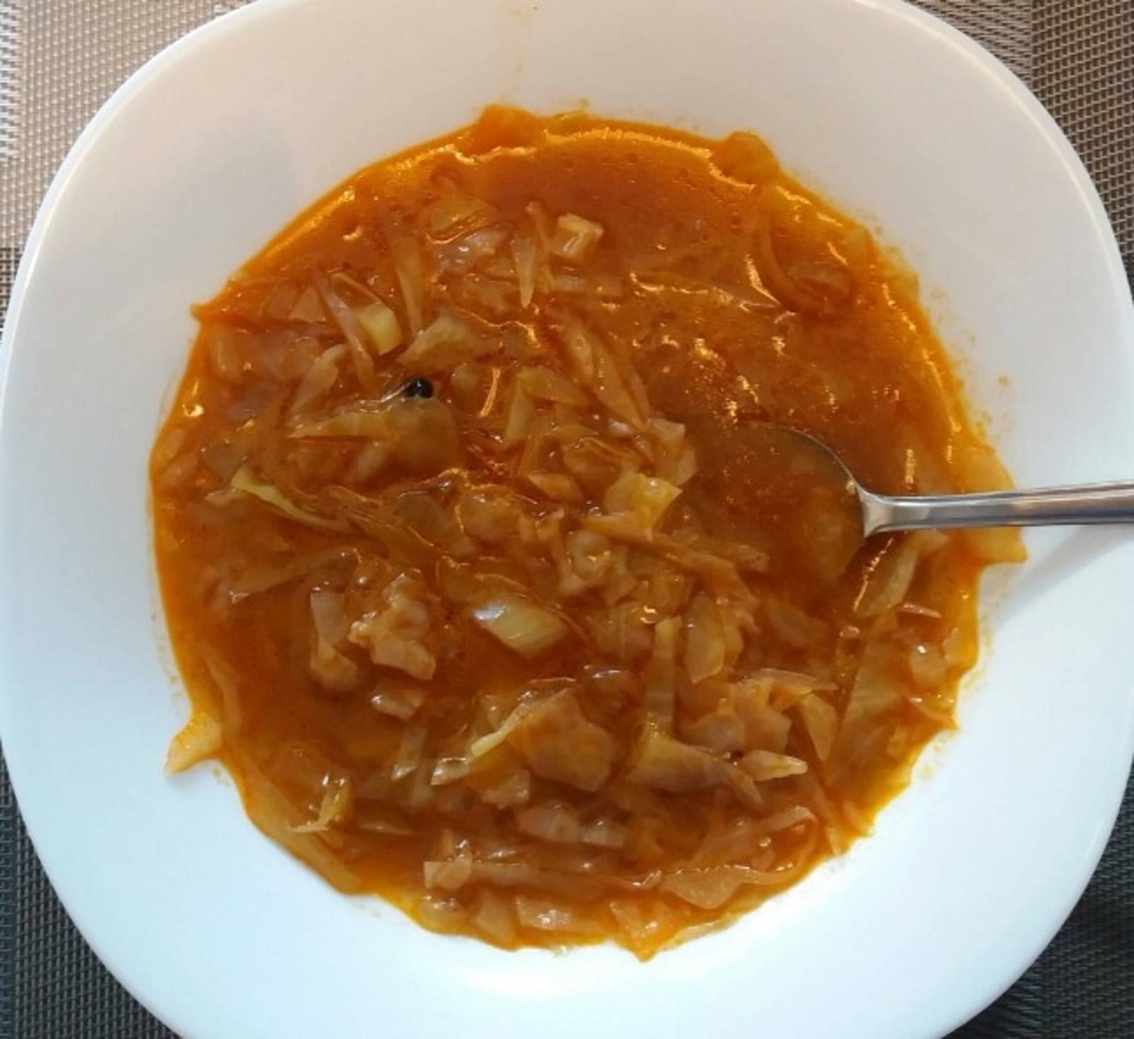 Einfache Krautsuppe