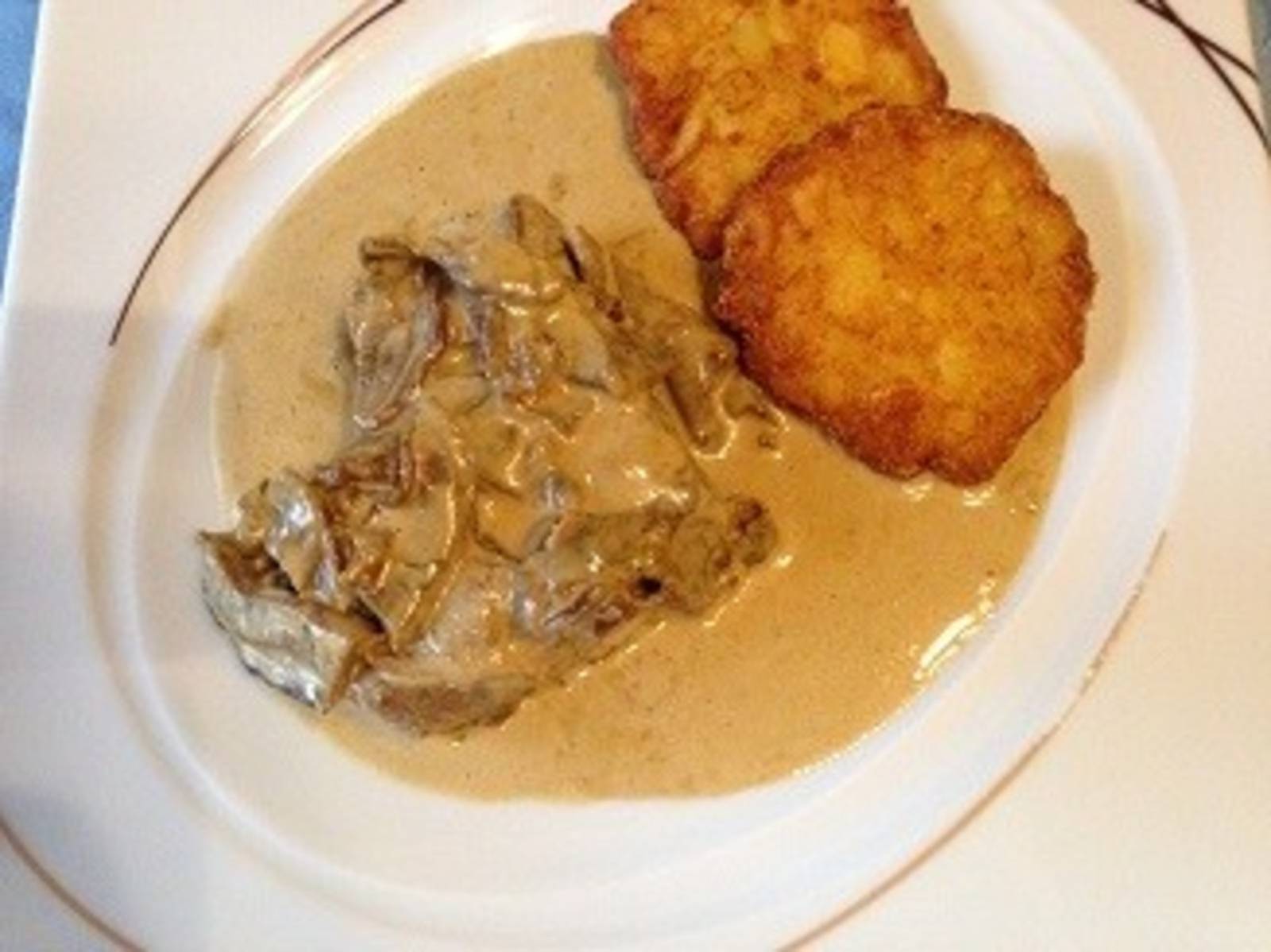 Hühner-Geschnetzeltes mit Champignons Rezept - ichkoche.at