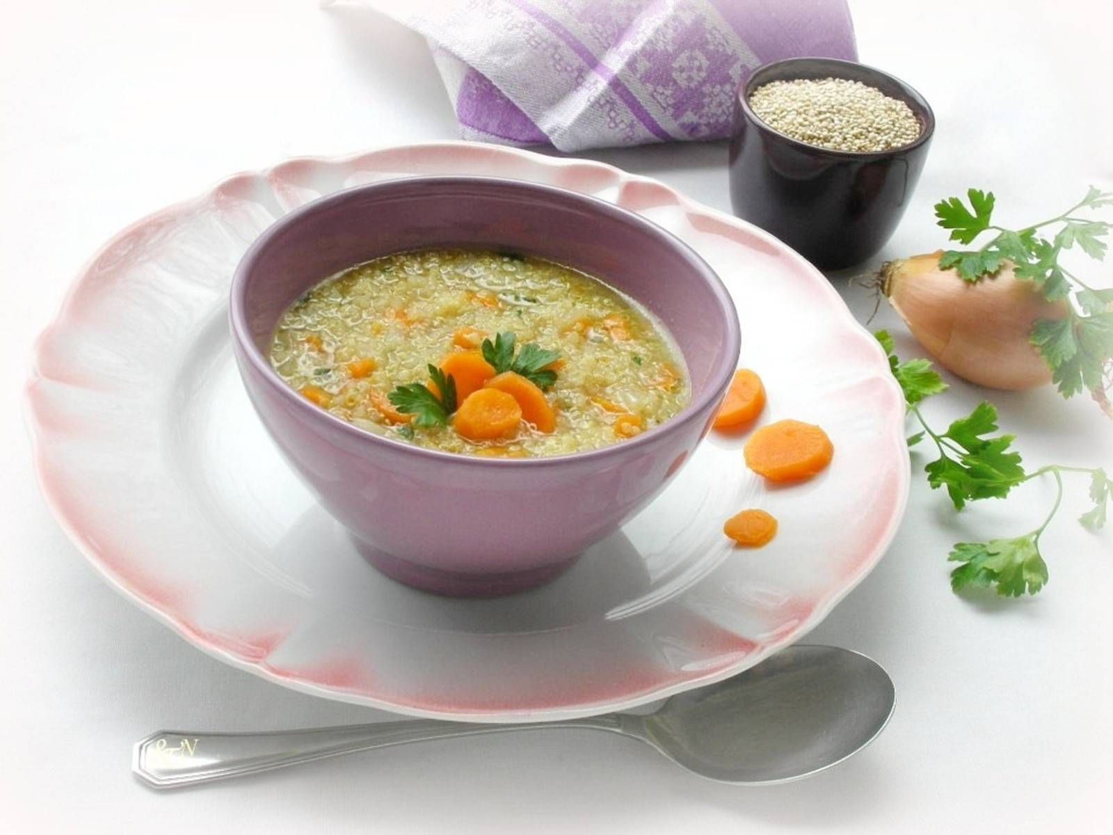 Quinoa-Karotten-Suppe