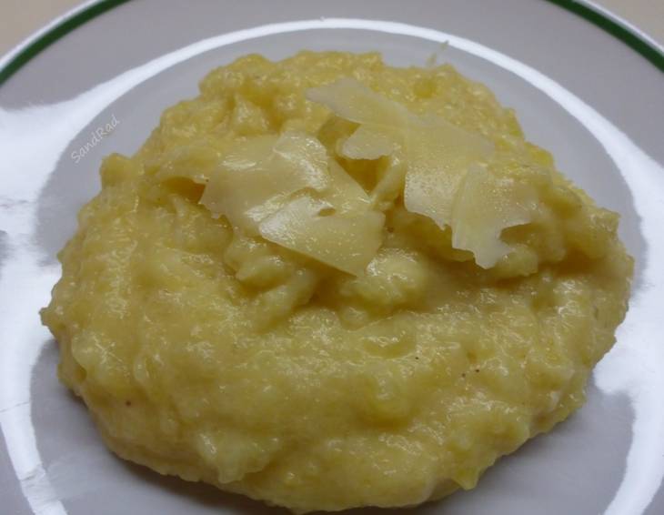 Wurzelpüree mit Raclettekäse Wurzelpüree mit Raclettekäse