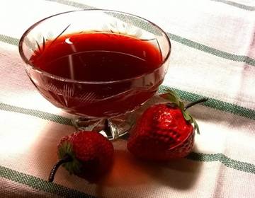 Erdbeer-Muskat-Likör