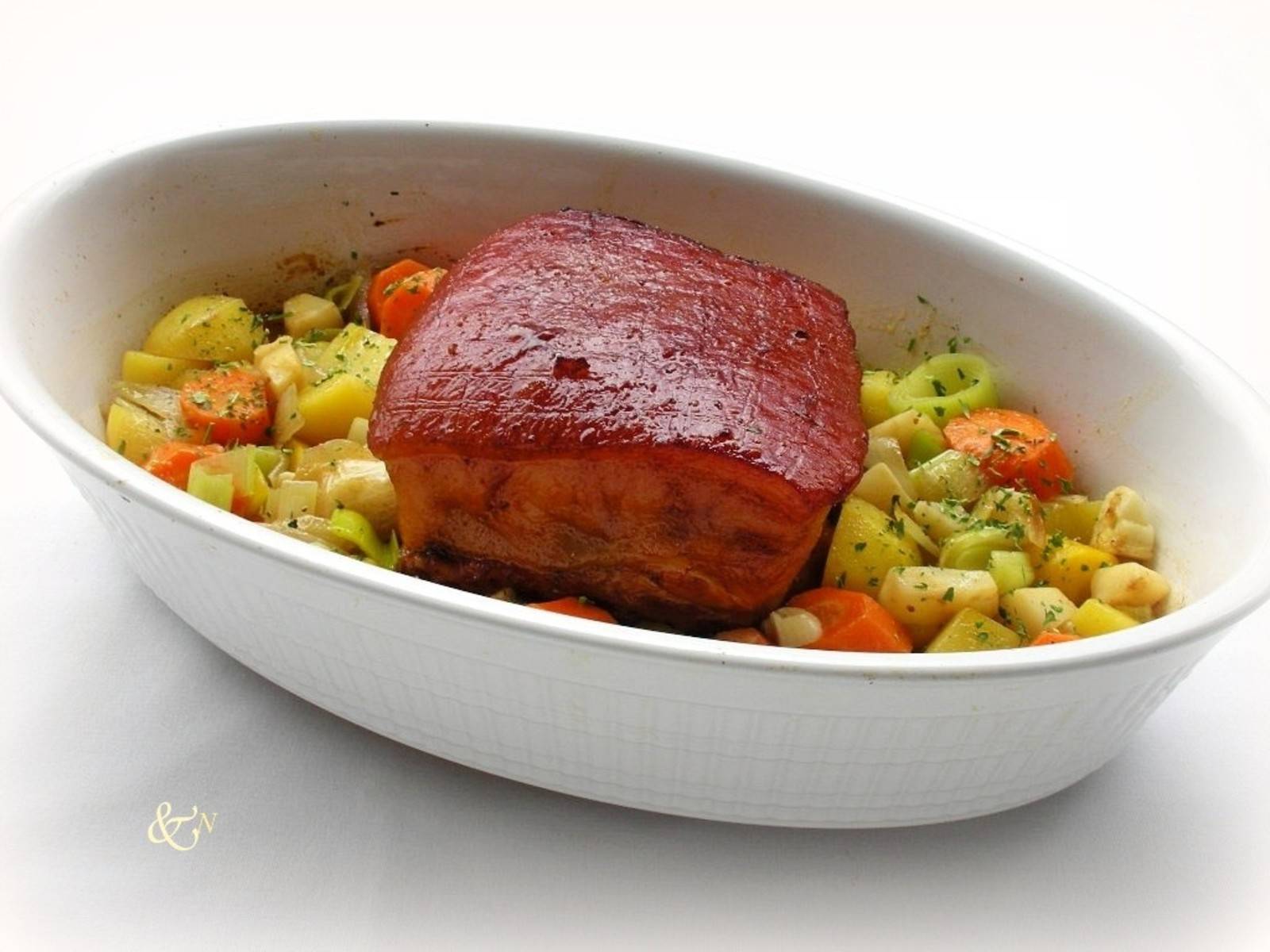 Bayrischer Schweinsbraten mit Kruste Rezept - ichkoche.de
