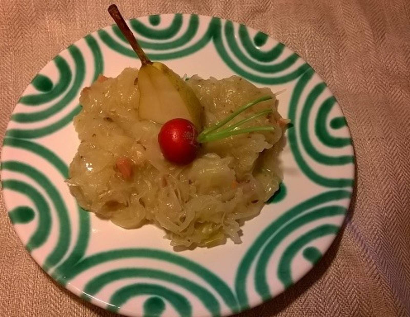 Sauerkraut mit Birne