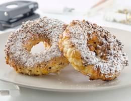 Gebackene Apfelscheiben mit Zimt aus der Heißluftfritteuse Gebackene Apfelscheiben mit Zimt aus der Heißluftfritteuse