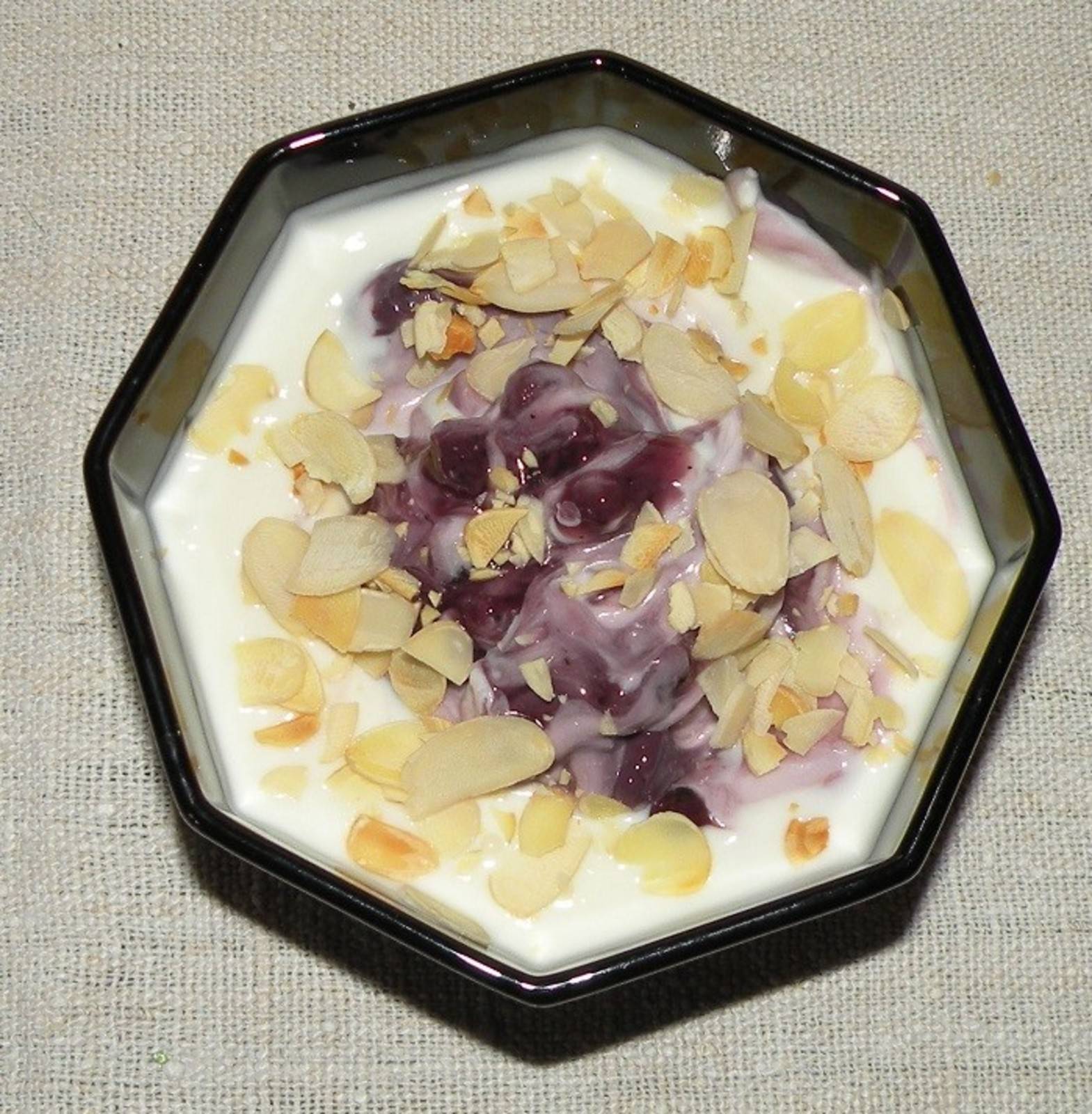 Kokosjoghurt mit Heidelbeeren