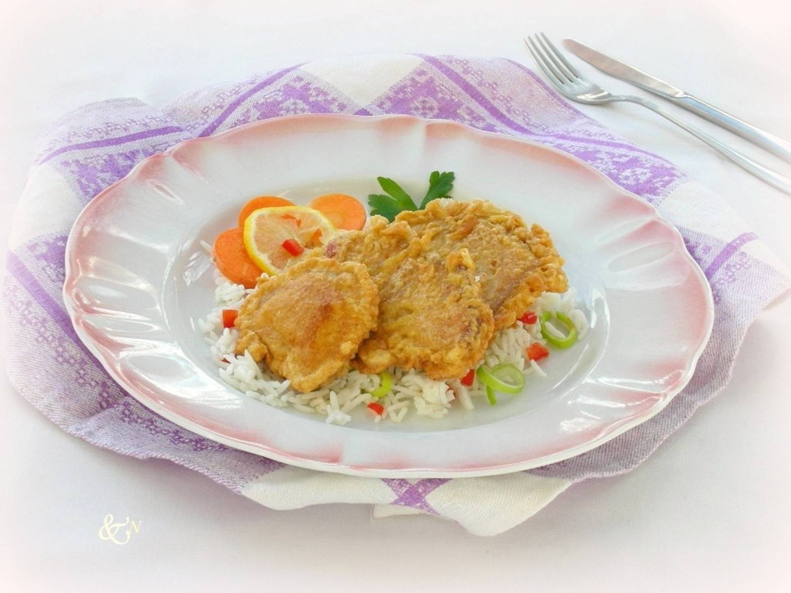 Schweinefleisch in Mostteig