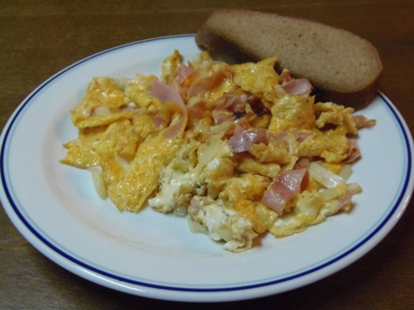 Eierspeis mit Schinken und Parmesan