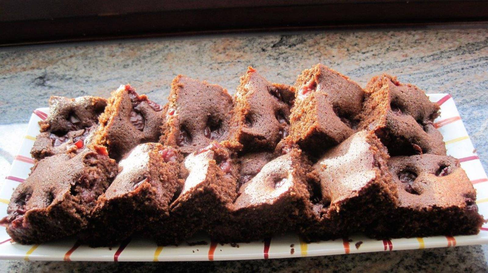 Kakaokuchen mit Weichseln