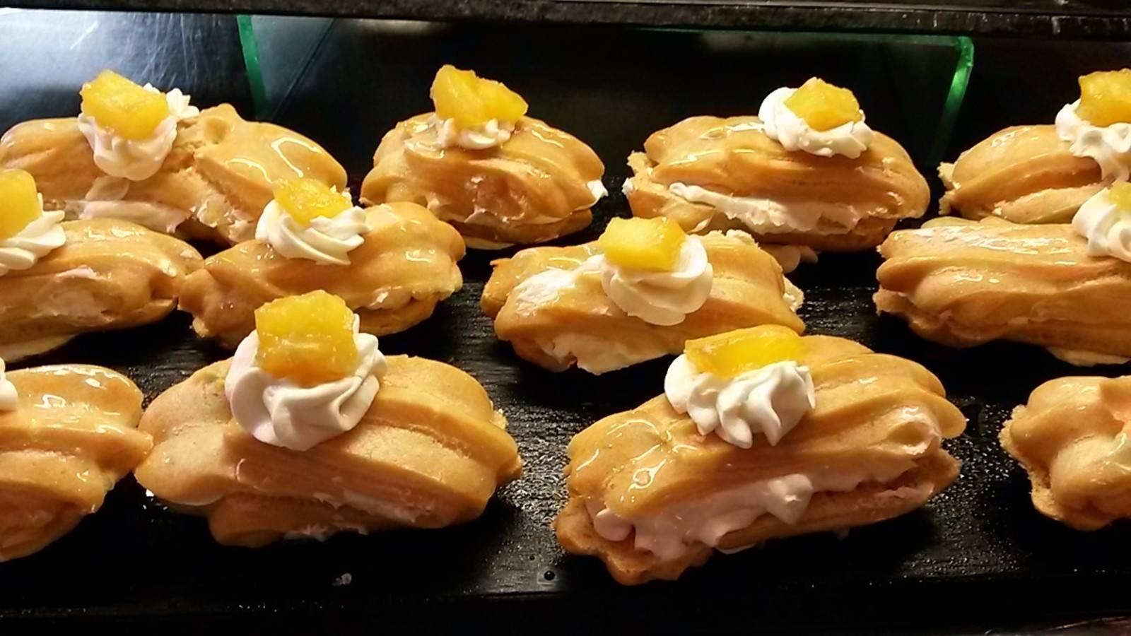 Eclairs