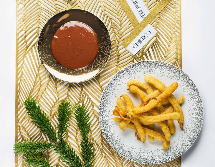 Churros mit Orangen-Schokoladensauce