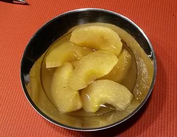 Apfelkompott mit Weisßwein Apfelkompott mit Weisßwein