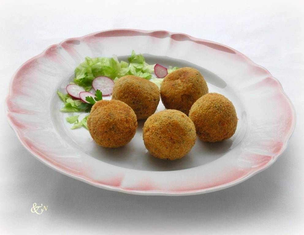 Bröselknöderl Bröselknöderl