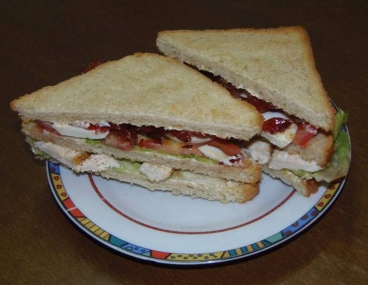 Clubsandwich mit Hühnerfilet