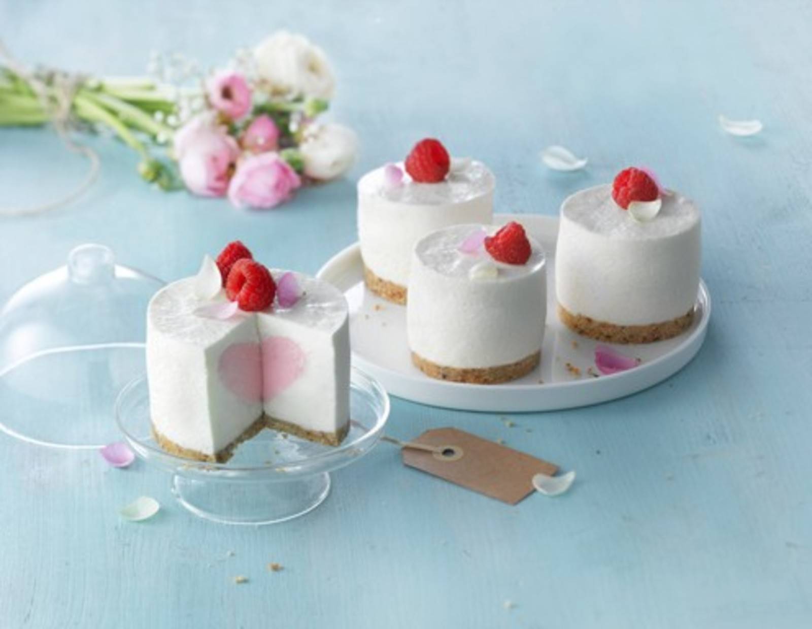 Philadelphia Törtchen „Rose und Himbeere“ Rezept