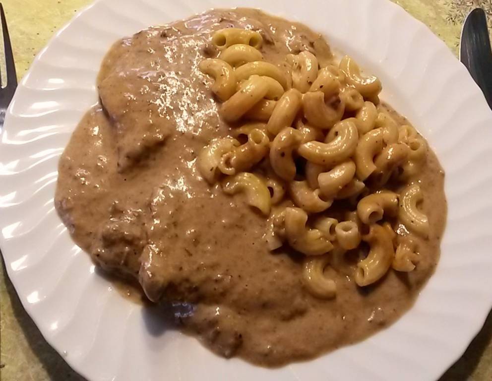 Saftfleisch mit Hörnchen Saftfleisch mit Hörnchen