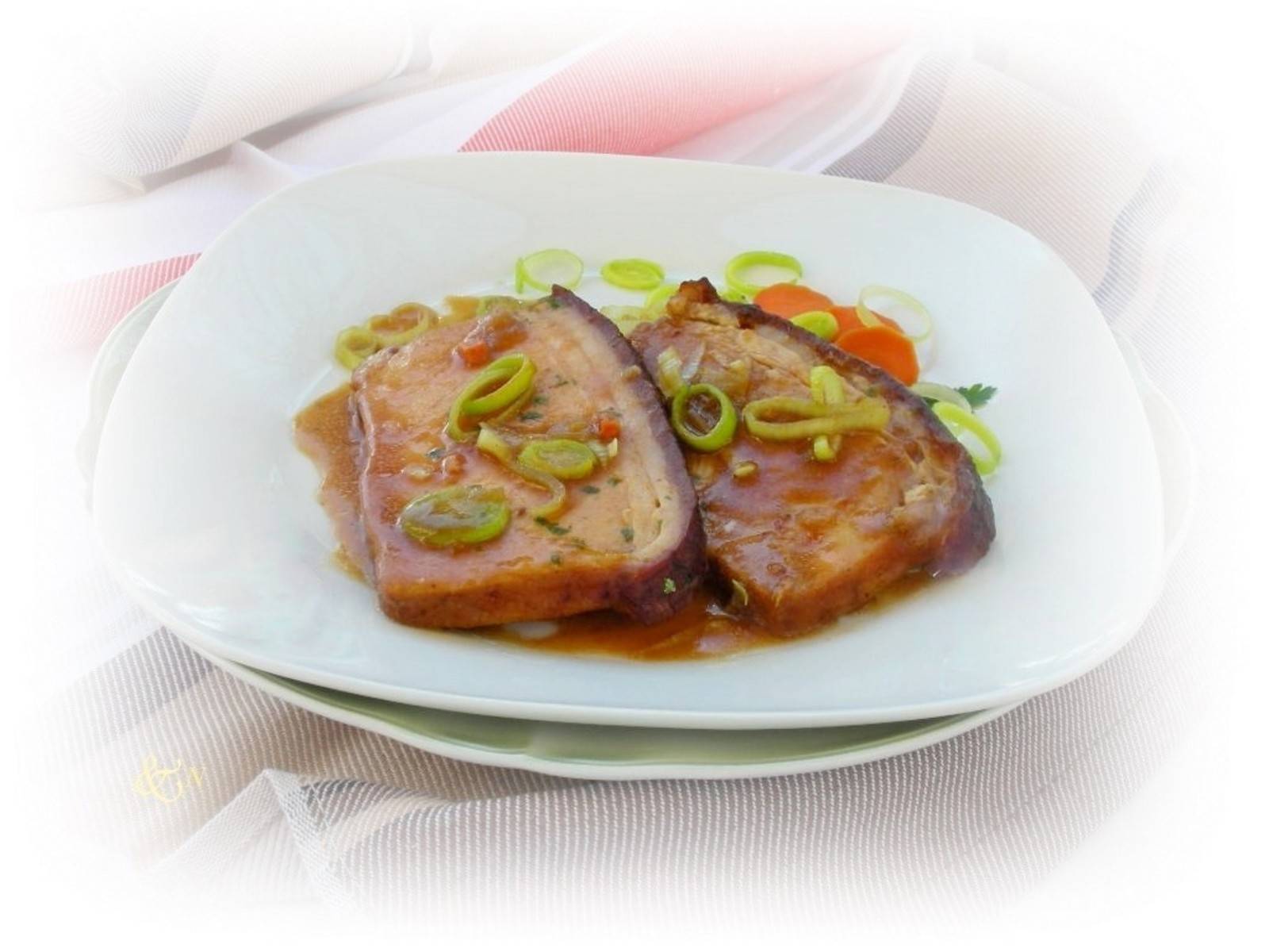 Schweinsbraten mit Lauch