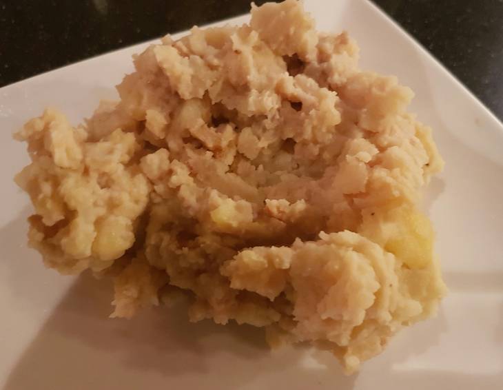 Erdäpfelgratin mit Walnüssen