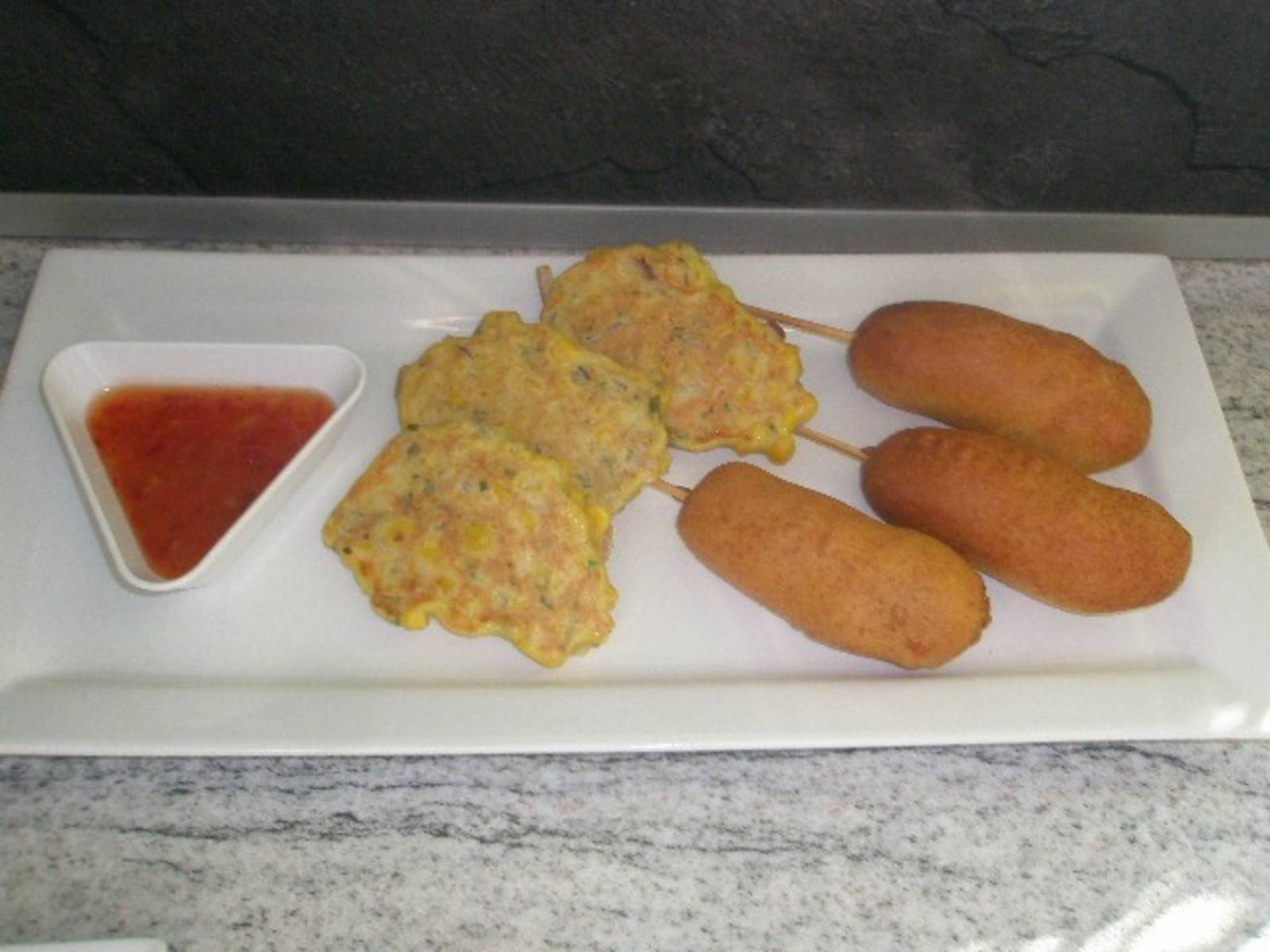 Amerikanische Corndogs