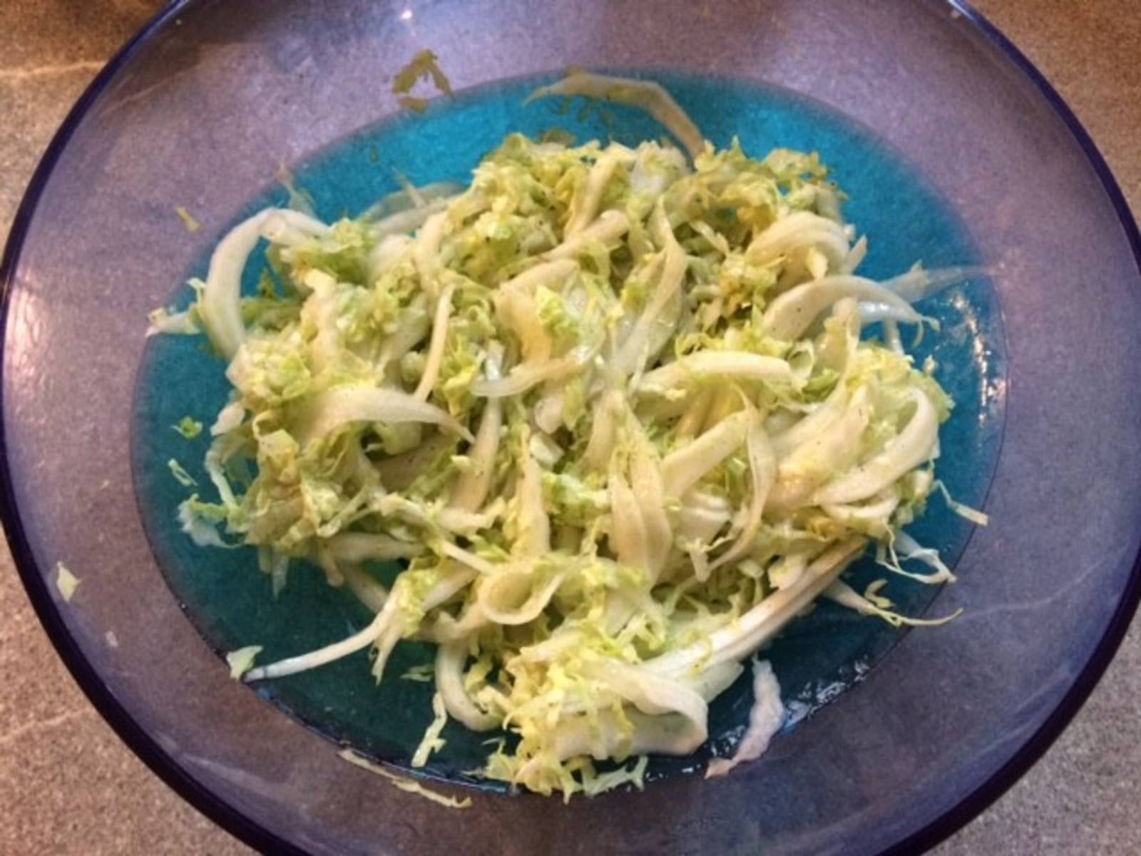 Chinakohlsalat mit Zitronenmarinade Rezept - ichkoche.de Chinakohlsalat mit Zitronenmarinade Rezept - ichkoche.de