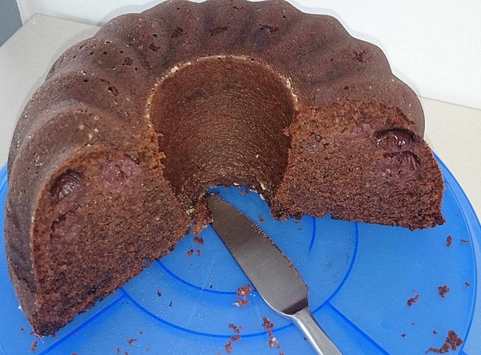 Schokolade-Kirsch-Gugelhupf