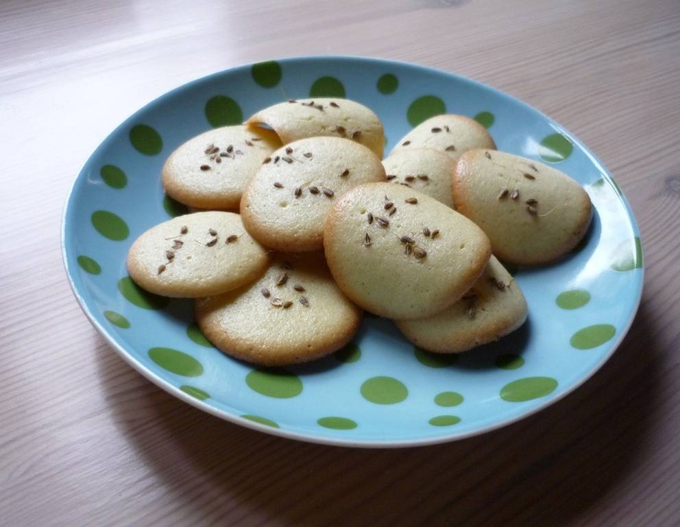 Anisbogerl (ohne Fett) Anisbogerl (ohne Fett)