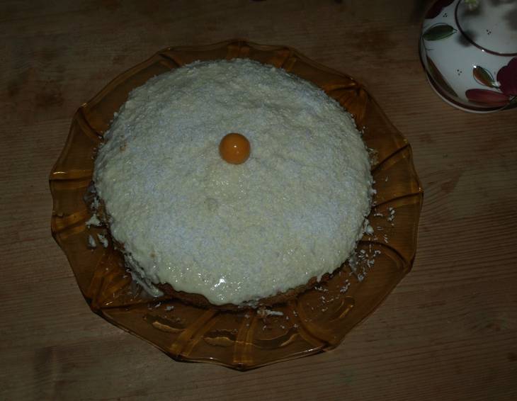 Mohntorte mit weißer Schokoglasur