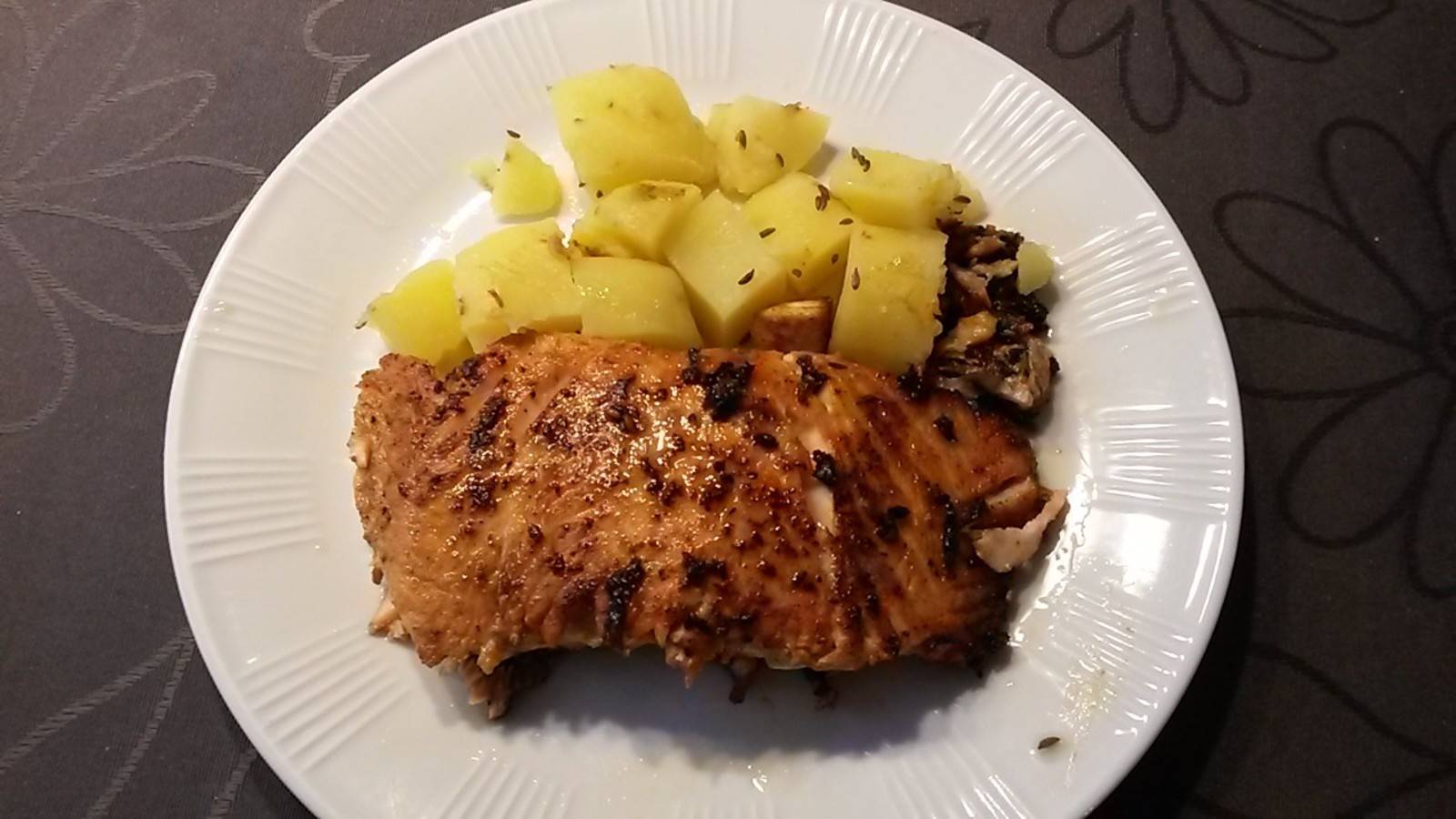 Lachs karibisch gewürzt Rezept - ichkoche.de