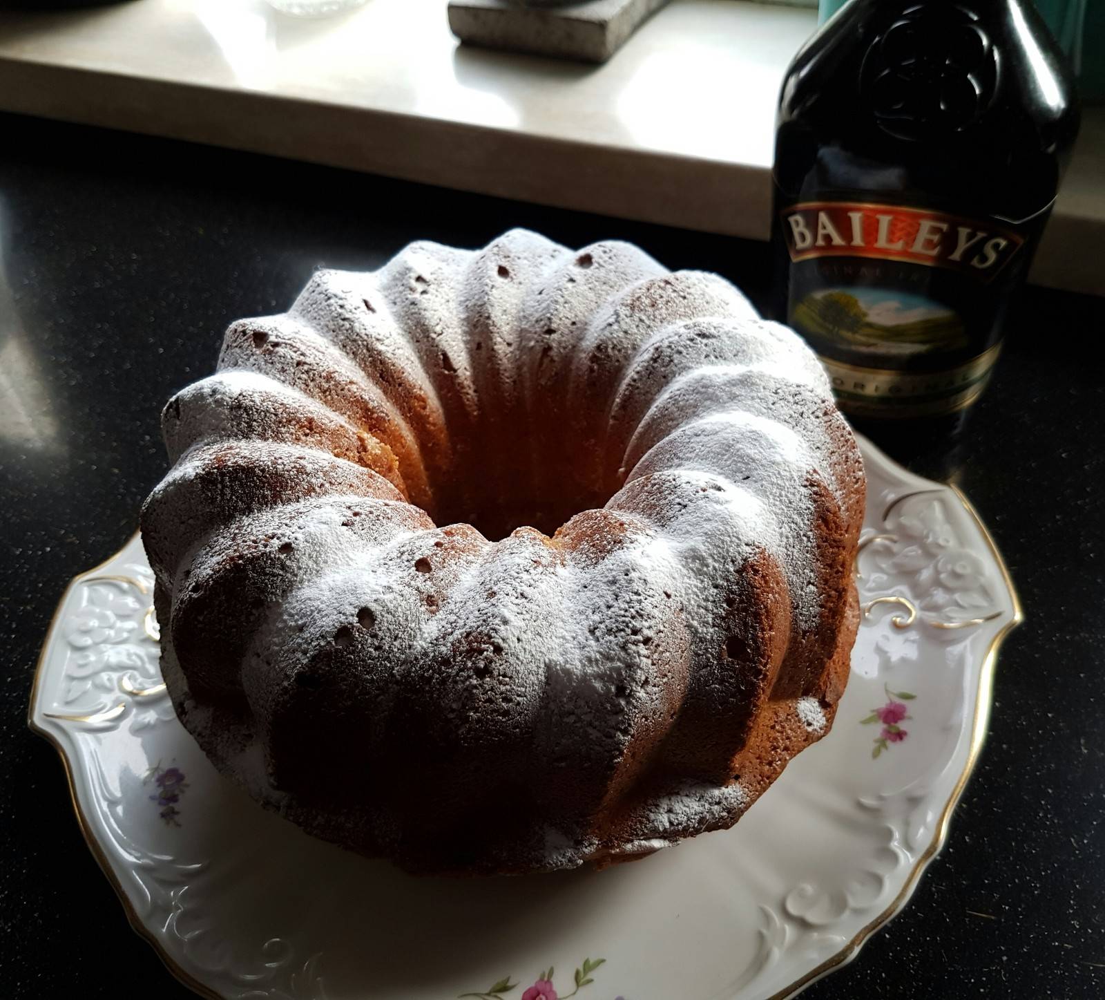 Baileys-Gugelhupf