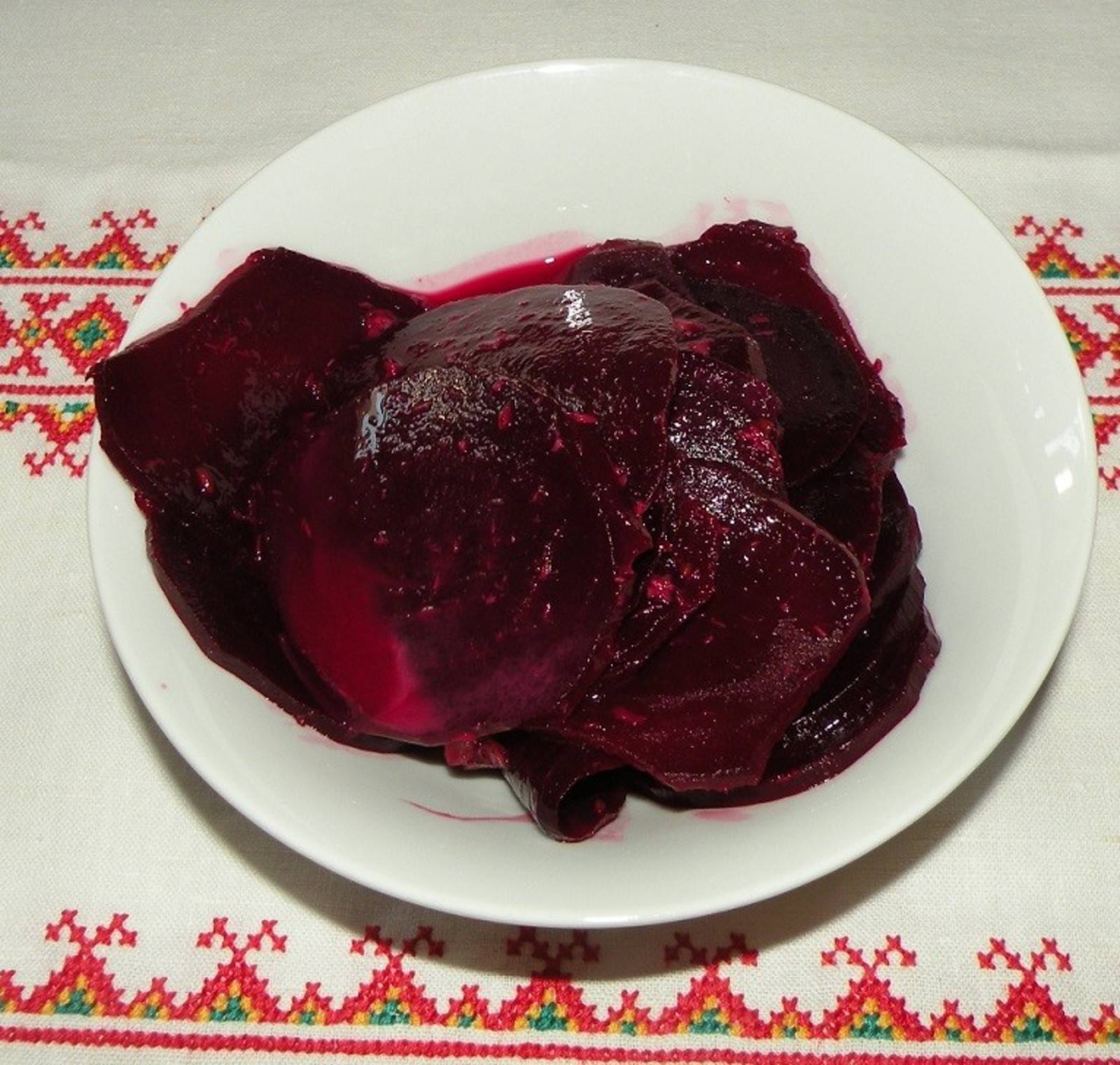 Roter Rübensalat