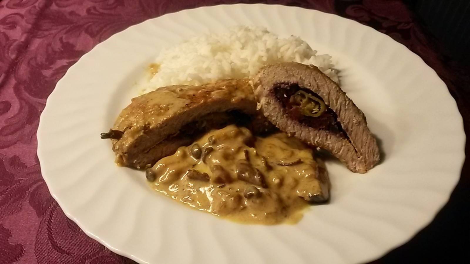 Schweinefleischtaschen mit Pilzsauce