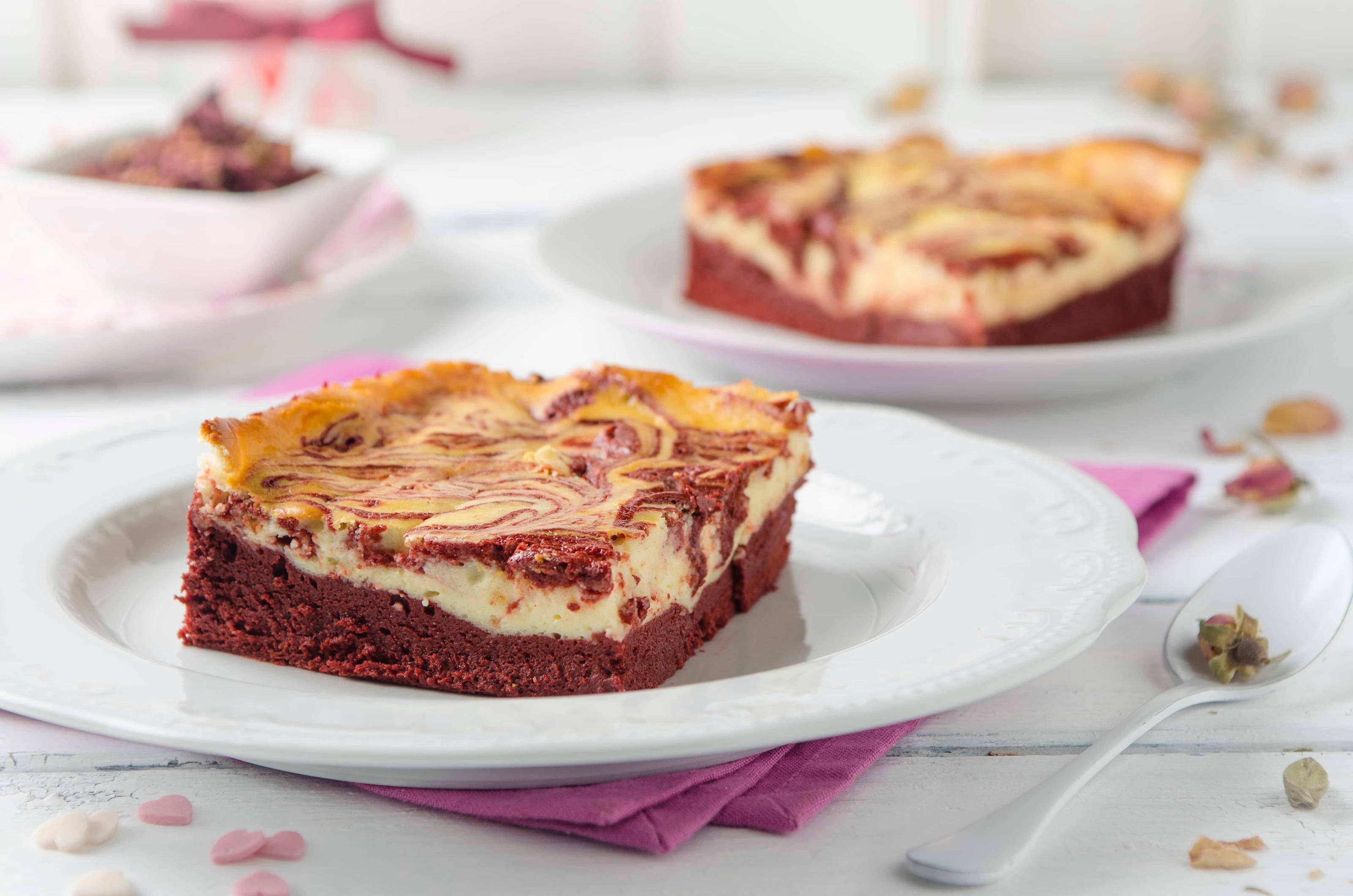 Marmorierte Red Velvet-Cheesecake-Brownies Rezept