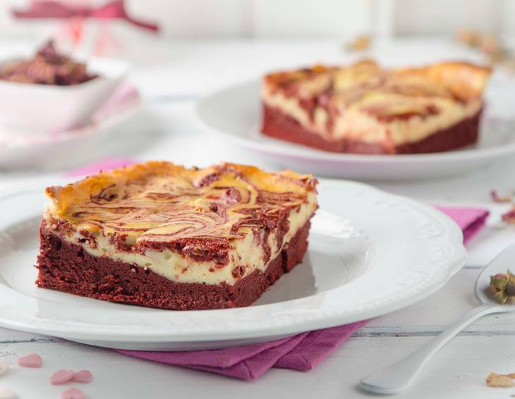 Marmorierte Red Velvet-Cheesecake-Brownies Marmorierte Red Velvet-Cheesecake-Brownies