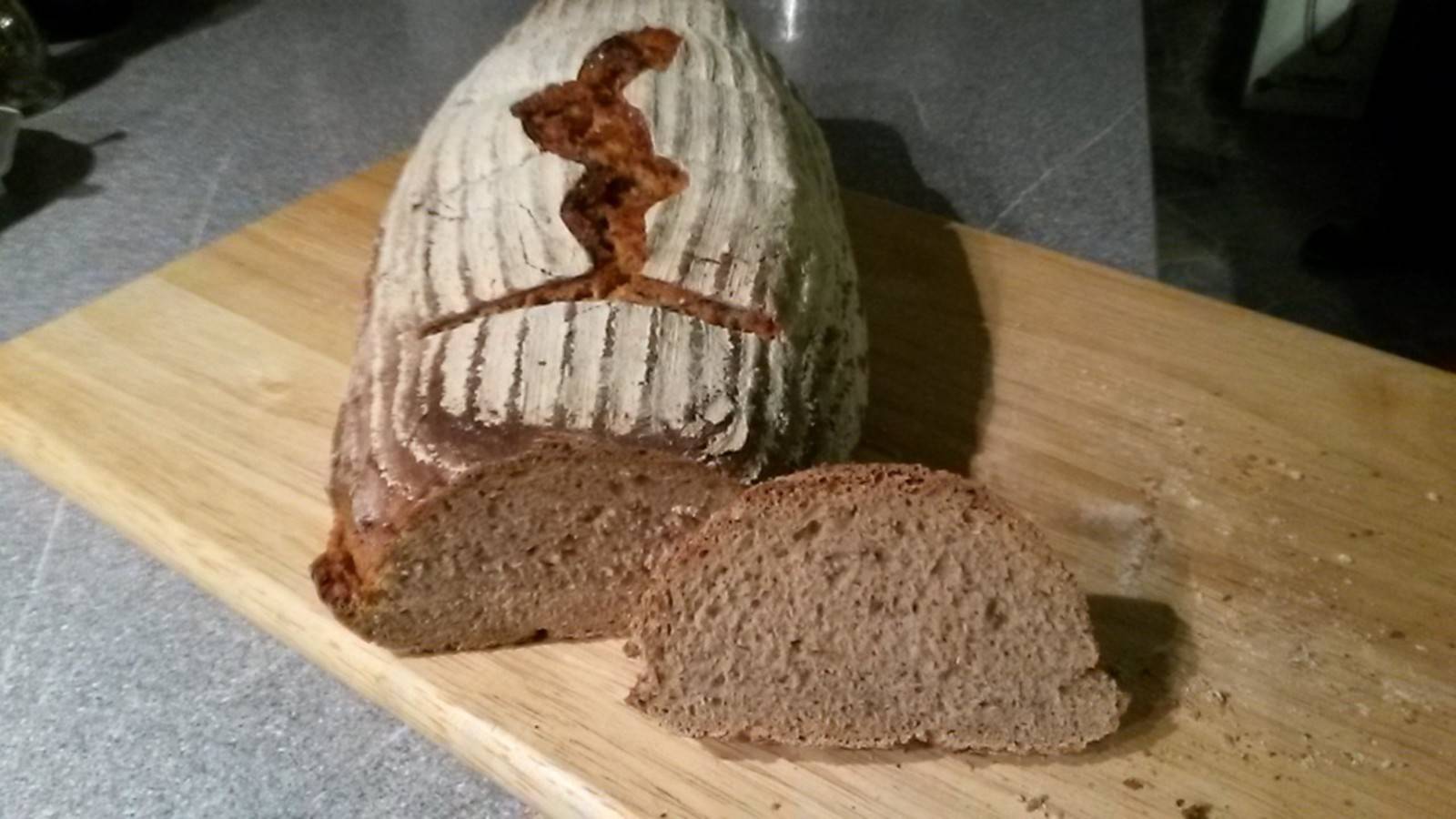 Dinkel-Gewürzbrot