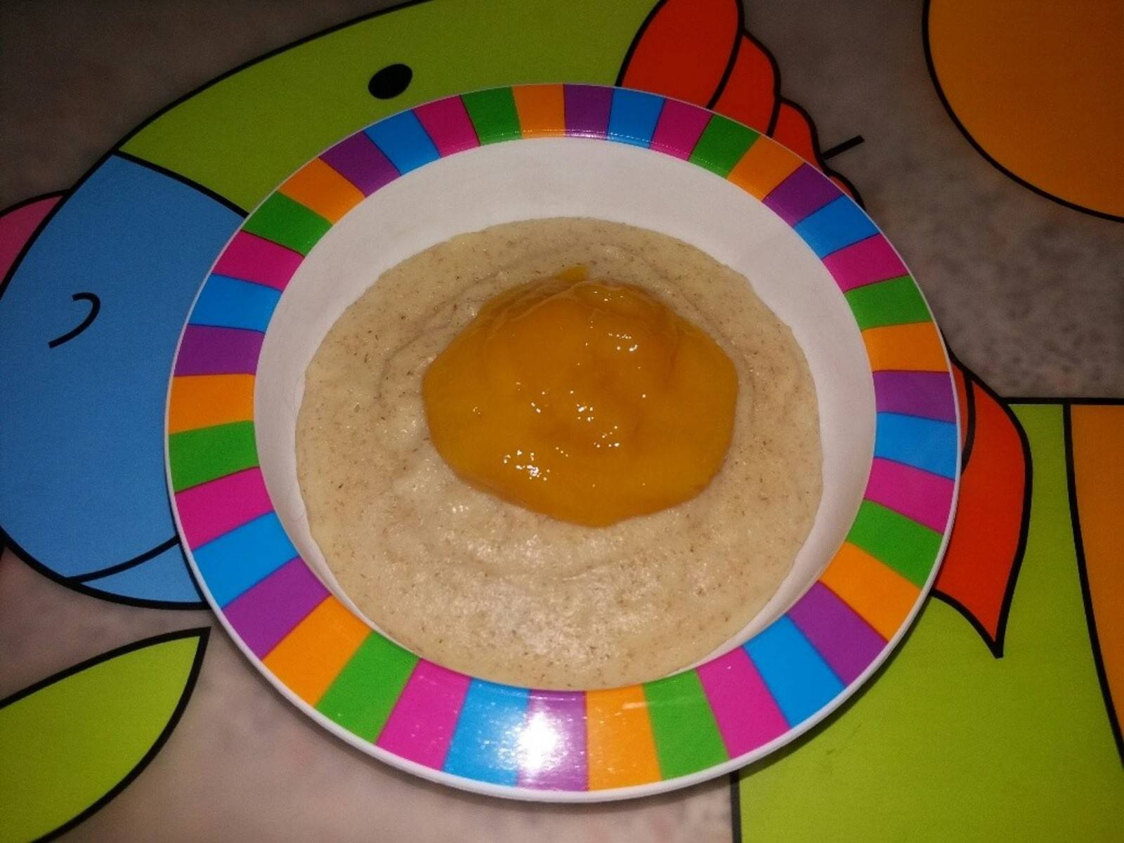 Dinkel-Grießkoch mit Mangomus Rezept - ichkoche.de Dinkel-Grießkoch mit Mangomus Rezept - ichkoche.de