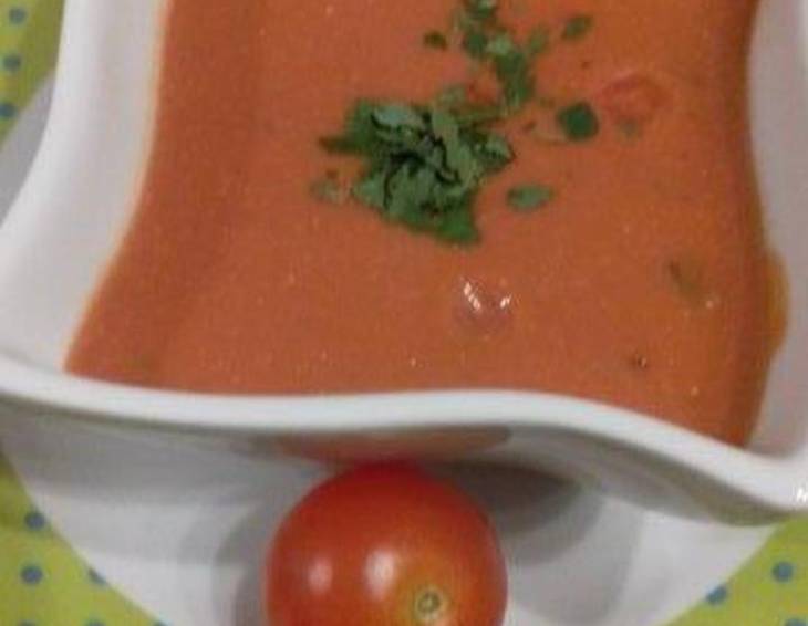 Tomatensauce mit Zíegenfrischkäse Tomatensauce mit Zíegenfrischkäse