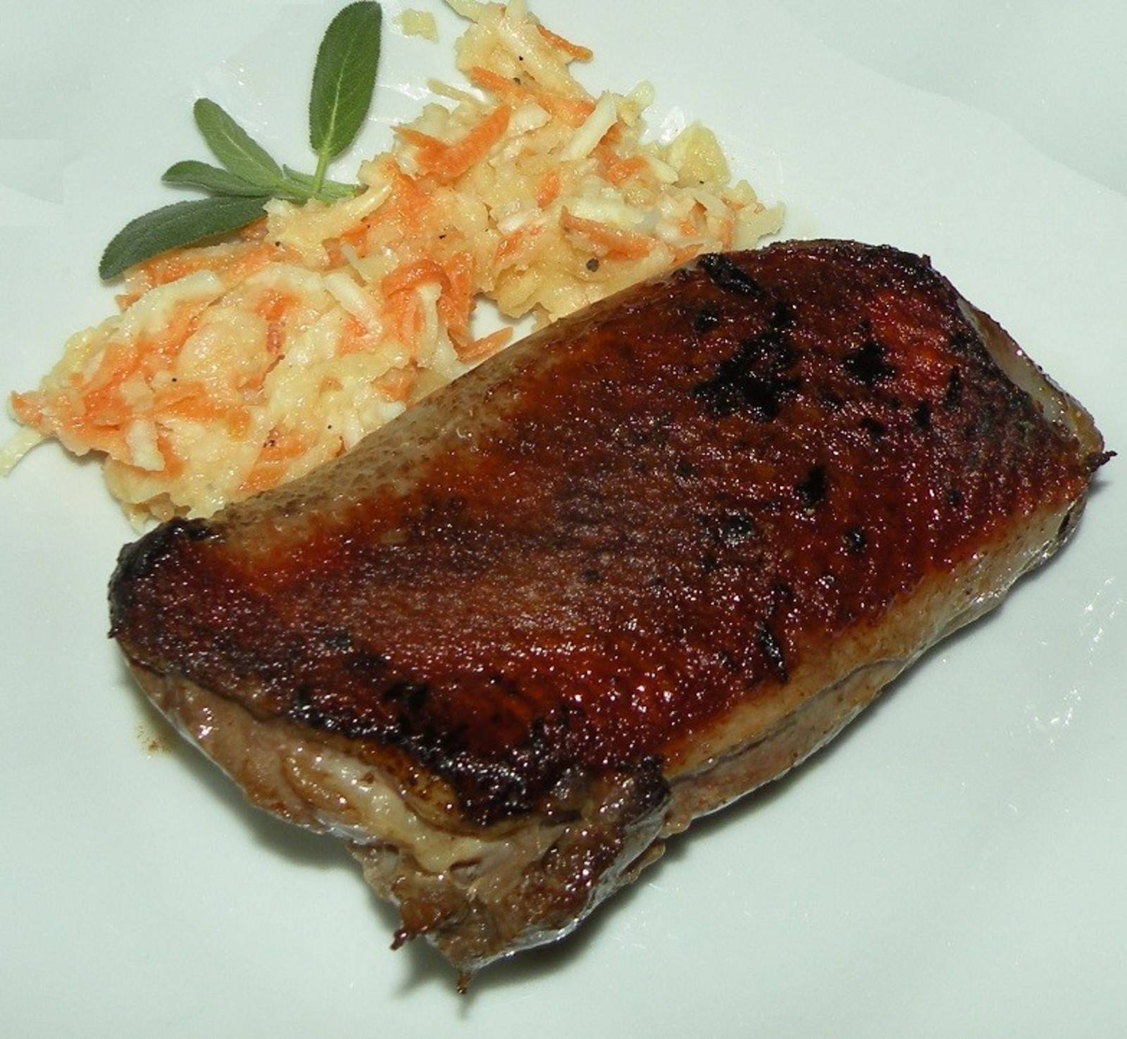 Gebratene Entenbrust mit Wintersalat Rezept - ichkoche.de Gebratene Entenbrust mit Wintersalat Rezept - ichkoche.de