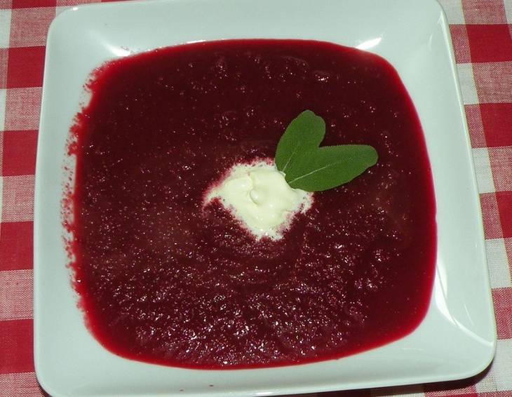 Rote Rüben Suppe aus dem Thermomix