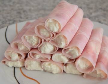 Scharfe Schinkenröllchen Scharfe Schinkenröllchen