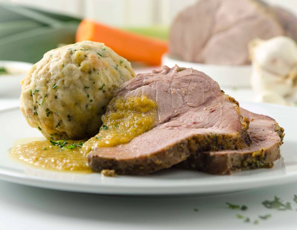 Schweinsbraten aus der Heißluftfritteuse Schweinsbraten aus der Heißluftfritteuse