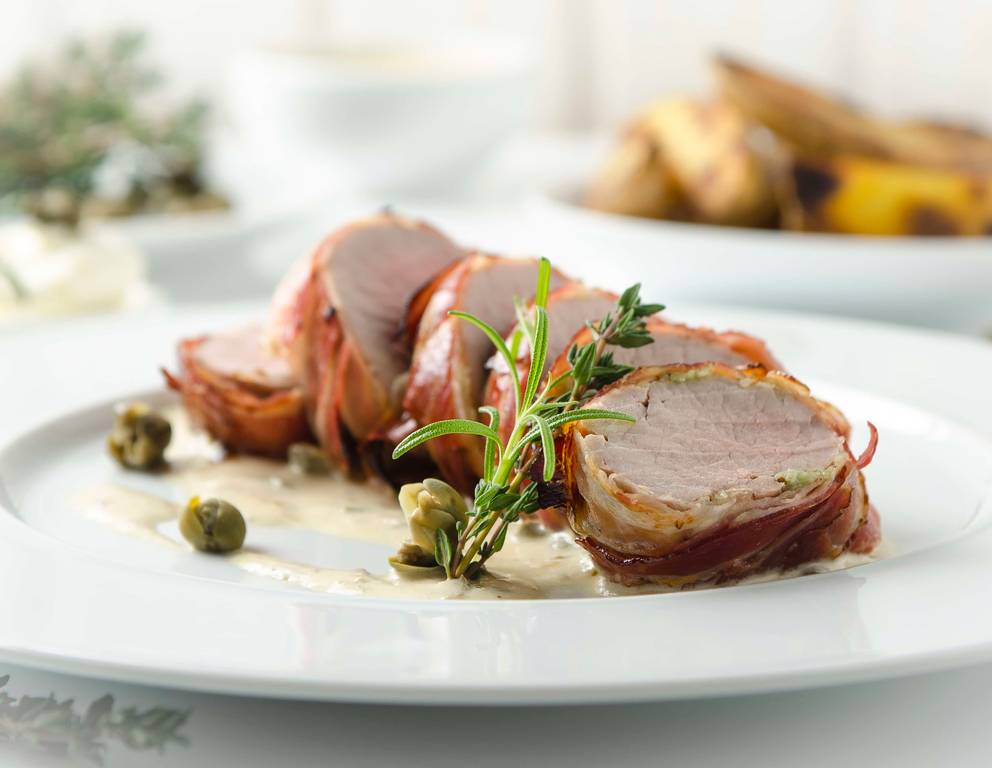 Schweinslungenbraten im Speckmantel aus der Heißluftfritteuse Schweinslungenbraten im Speckmantel aus der Heißluftfritteuse