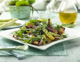 Lauwarmer Spargelsalat mit Oktopus Lauwarmer Spargelsalat mit Oktopus