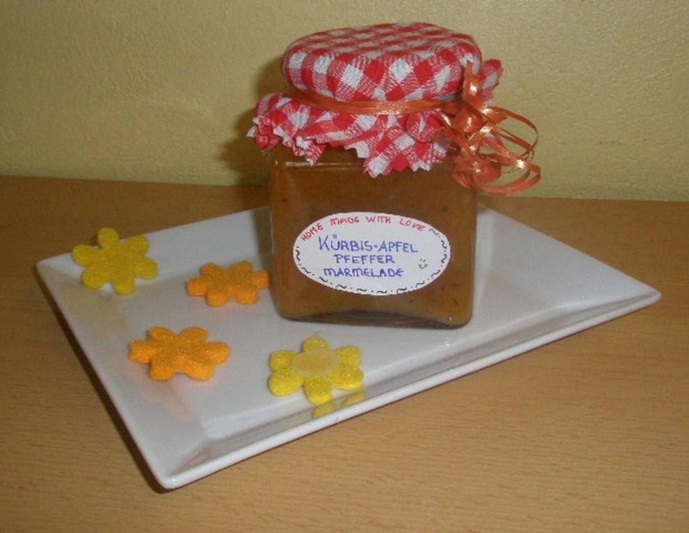Kürbis-Apfel-Pfeffermarmelade Kürbis-Apfel-Pfeffermarmelade