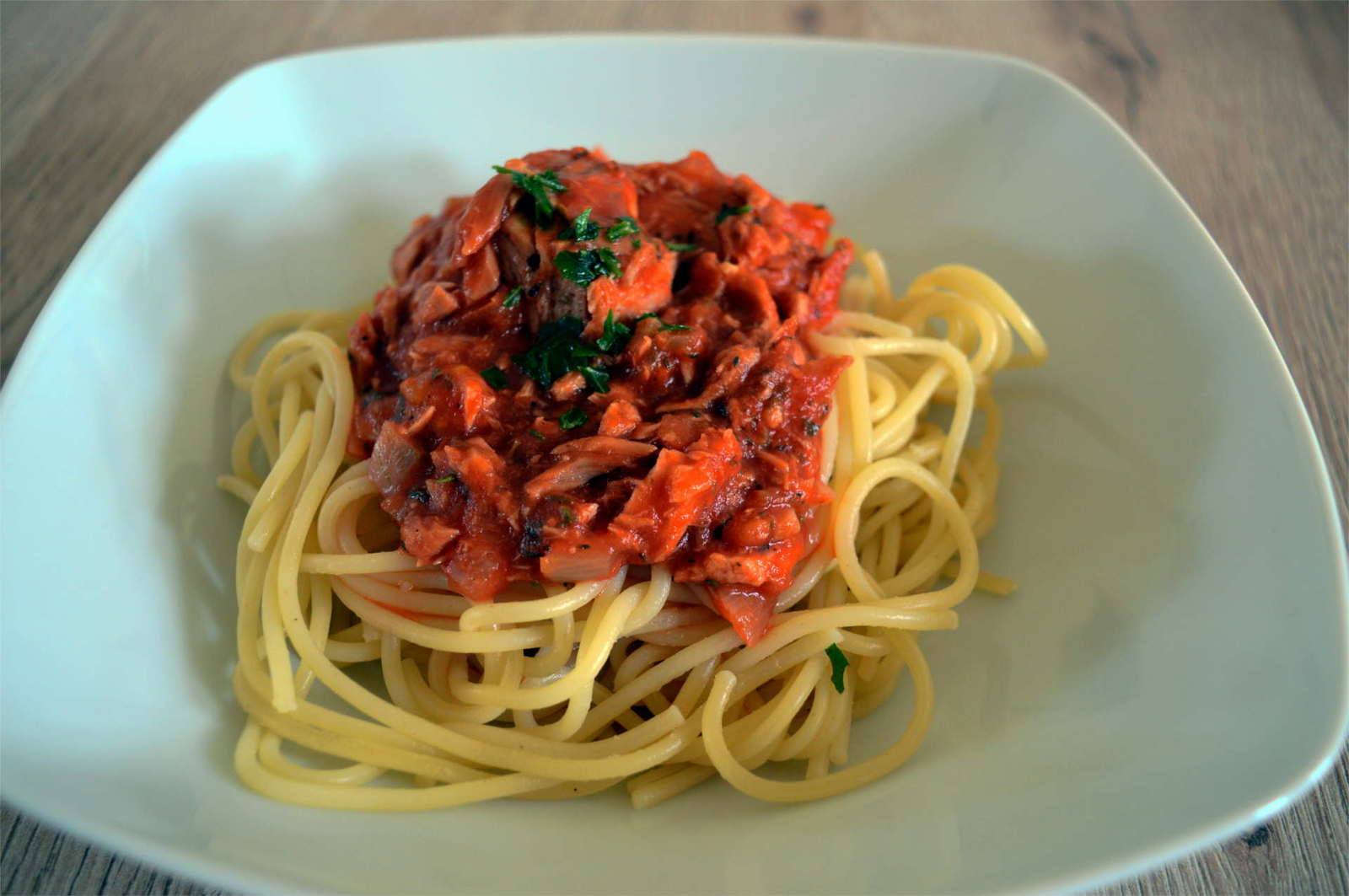 Thunfisch-Tomaten Spaghetti