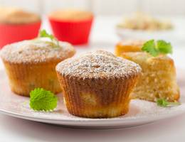 Rhabarbermuffins aus der Heißluftfritteuse Rhabarbermuffins aus der Heißluftfritteuse