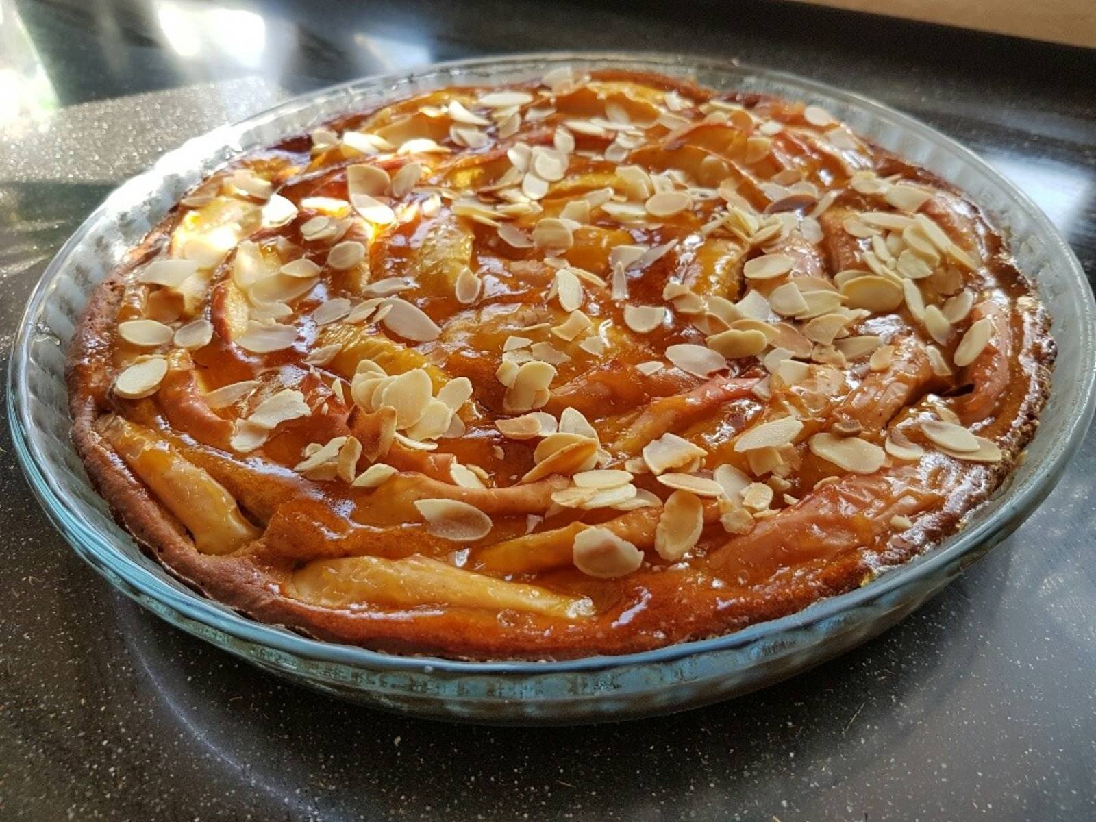 Mandel-Apfel-Tarte Rezept - ichkoche.at