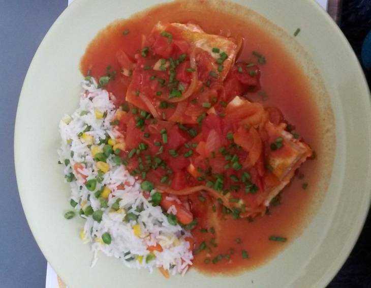 Wildlachsfilet auf indische Art mit Minz-Joghurt-Dip Wildlachsfilet auf indische Art mit Minz-Joghurt-Dip