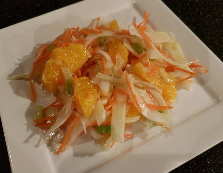Fenchelsalat mit Orangen und Karotten Fenchelsalat mit Orangen und Karotten