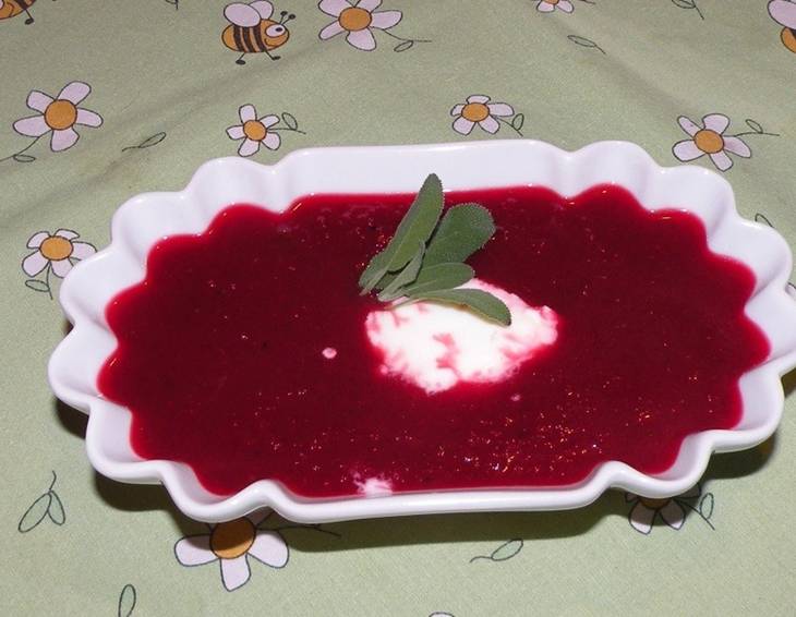 Rote-Rüben-Cremesuppe